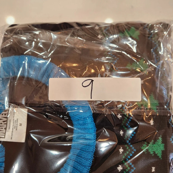 Marvel Captain America Ugly Christmas Sweater Medium Black Crewneck Vintage - Picture 11 of 11